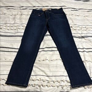 Levi's Dark Classic Straight Jeans for Women